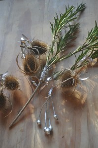 01-making-decorations-from-the-garden-thistles-and-mini-cones